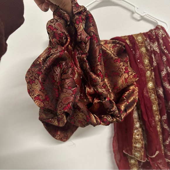 Lime Green and Red Three-Piece Salwar Kameez Heavy Stonework Outfit Size Large - Picture 12 of 12